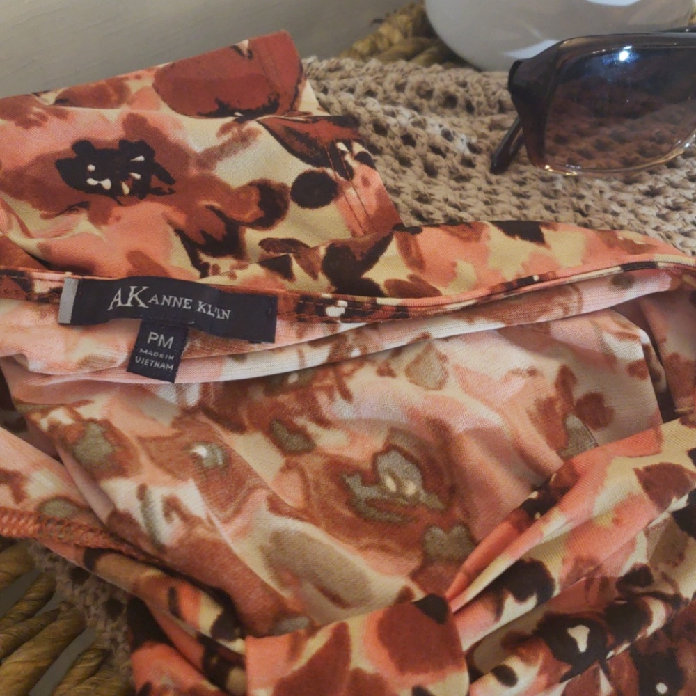 Anne Klein Ruched  Blouse - Picture 5 of 5